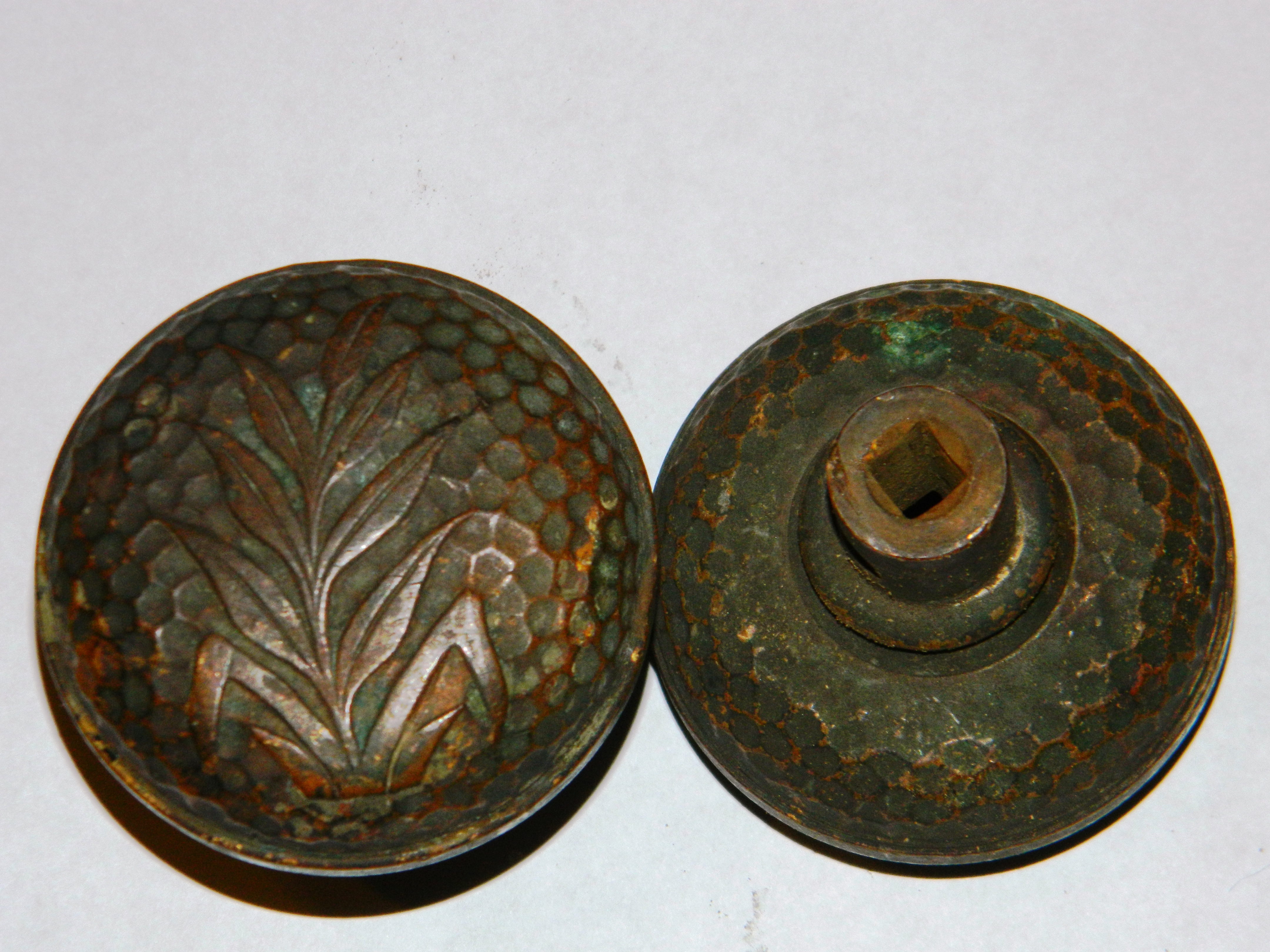 antique bronze door knobs photo - 6