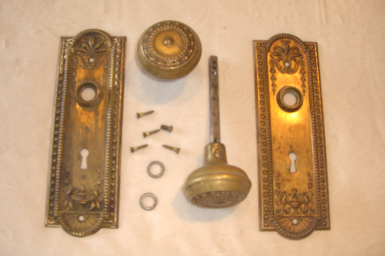 antique door knob plates photo - 5