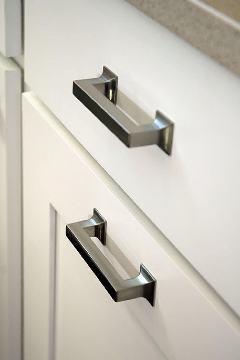 cabinet doors handles and knobs photo - 1