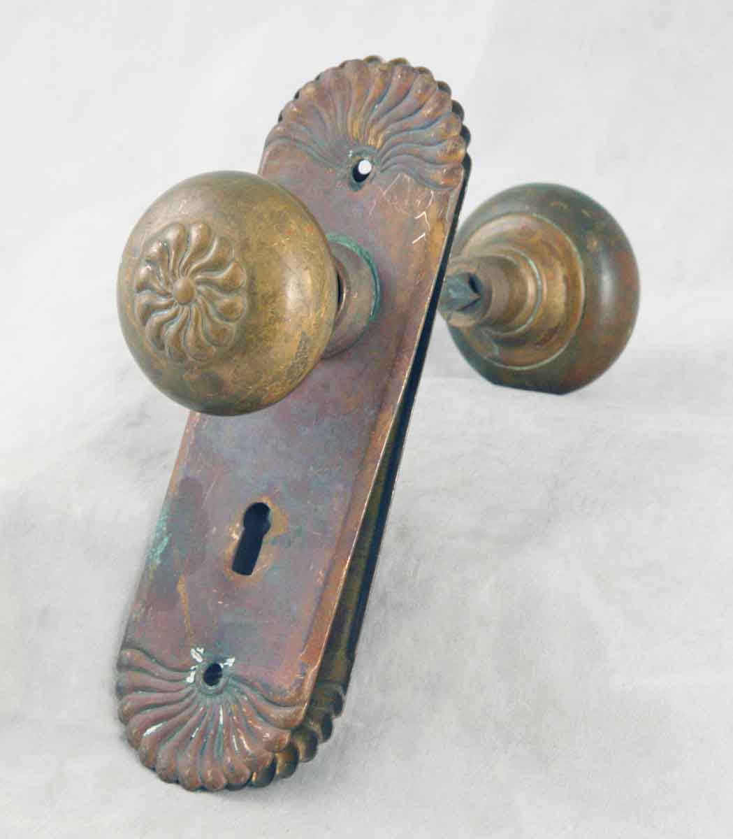 colonial door knobs photo - 13
