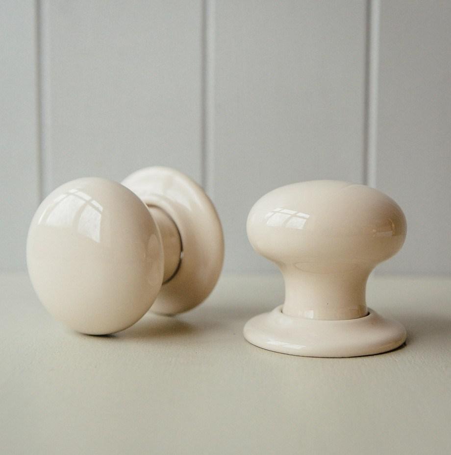 cream ceramic door knobs photo - 8