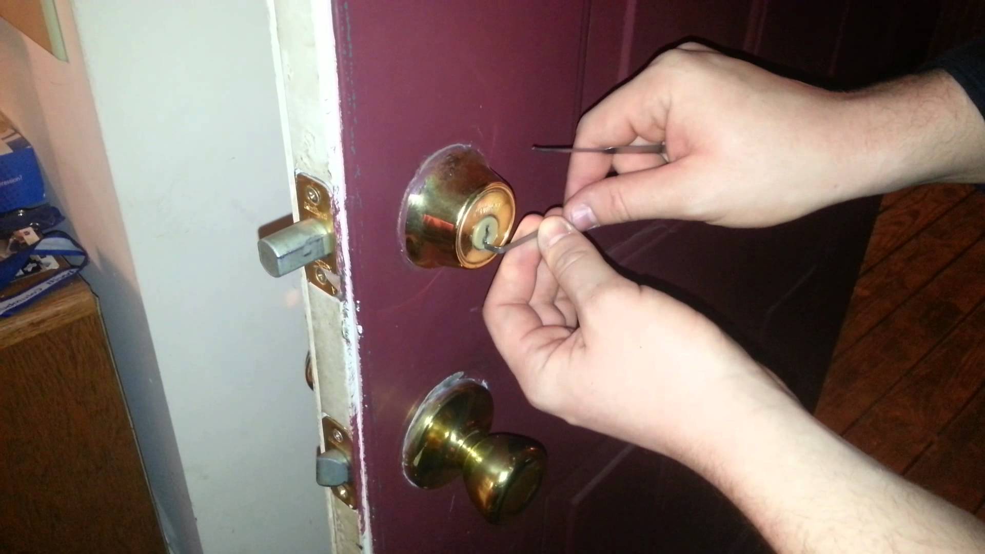 door knob lock picking photo - 10