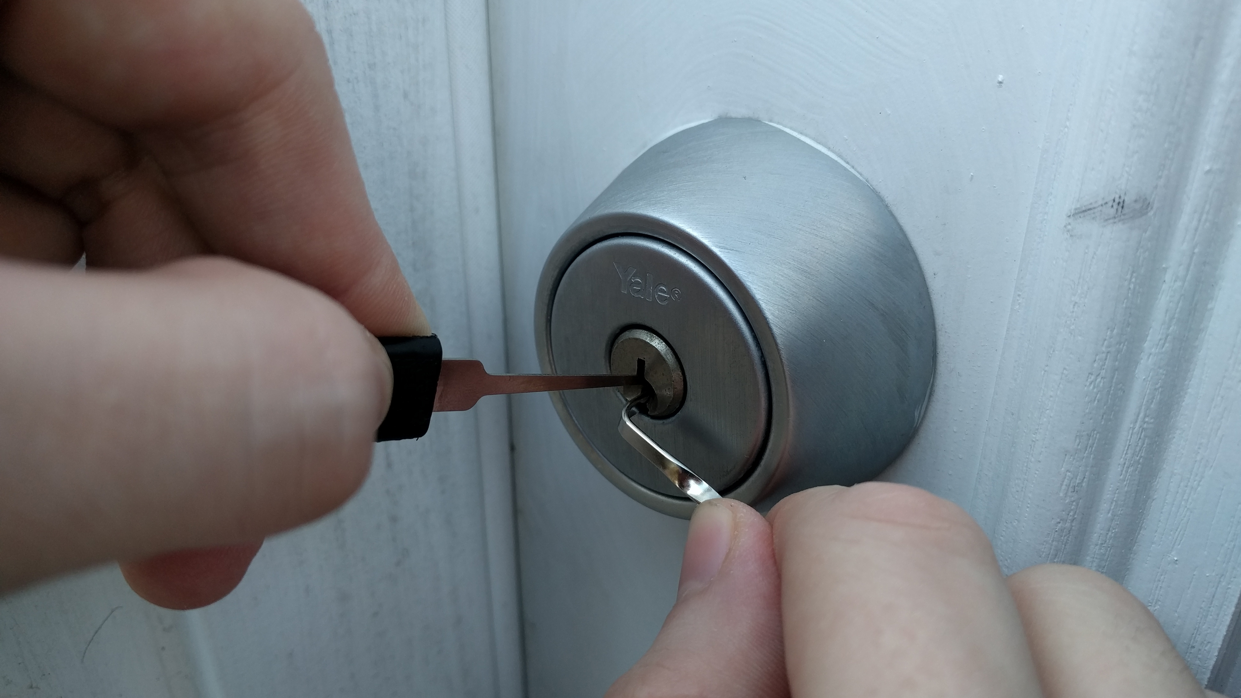 door knob lock picking photo - 7