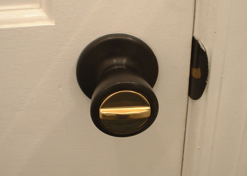 door knob lock stuck photo - 16