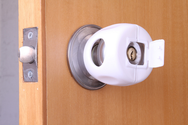 door knob safety covers photo - 6