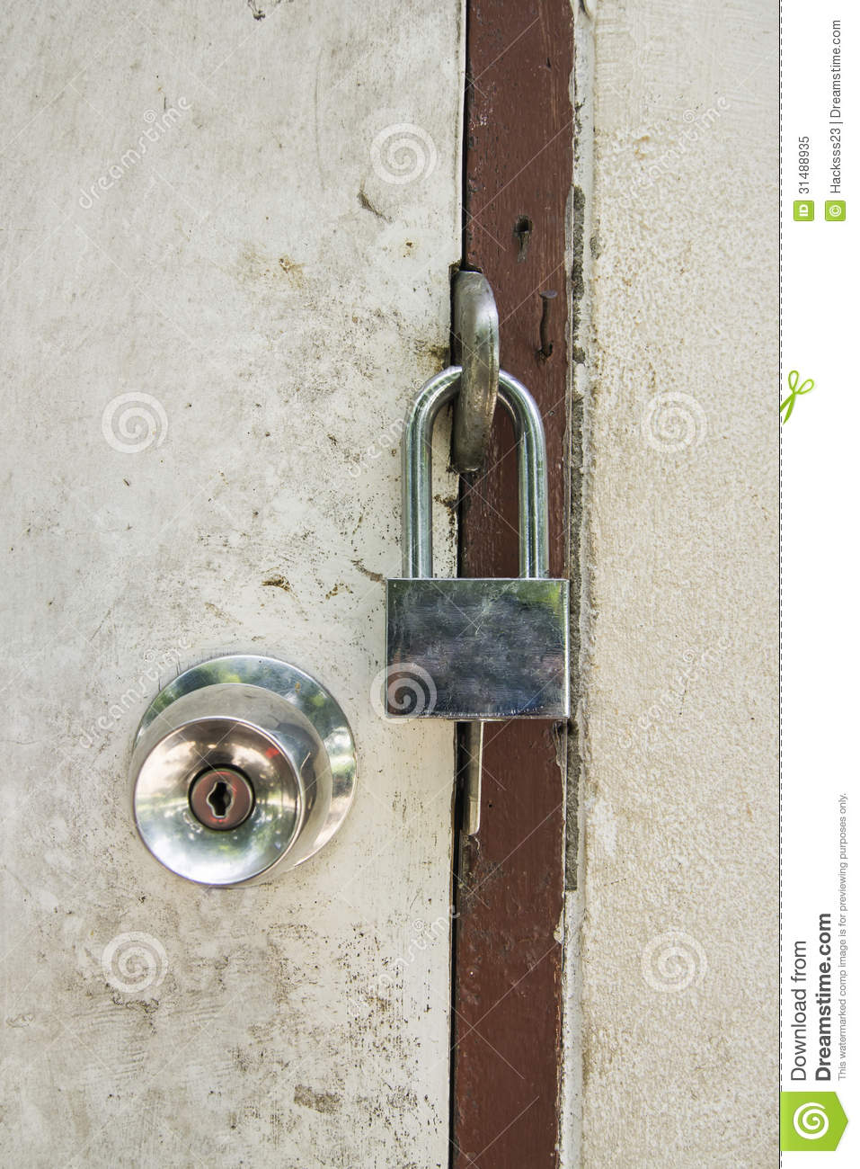 door knob with key lock photo - 12