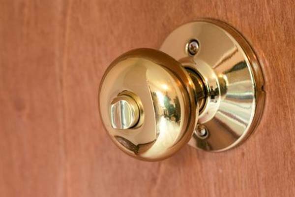 door knob with lock photo - 17
