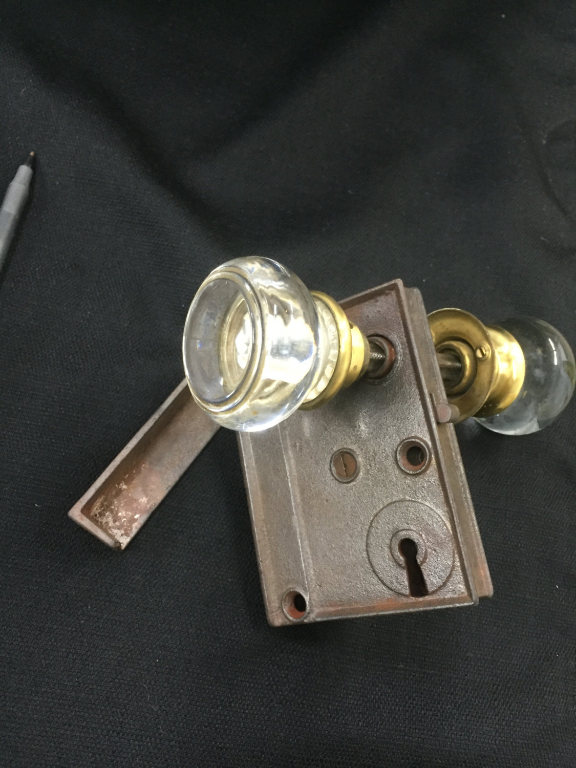 glass door knob with lock photo - 1