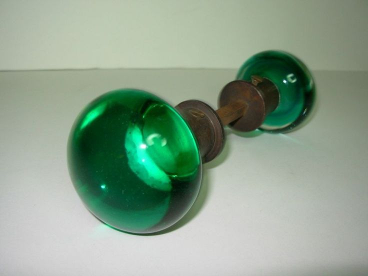 green glass door knob photo - 15