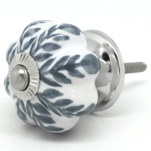 grey door knobs photo - 10