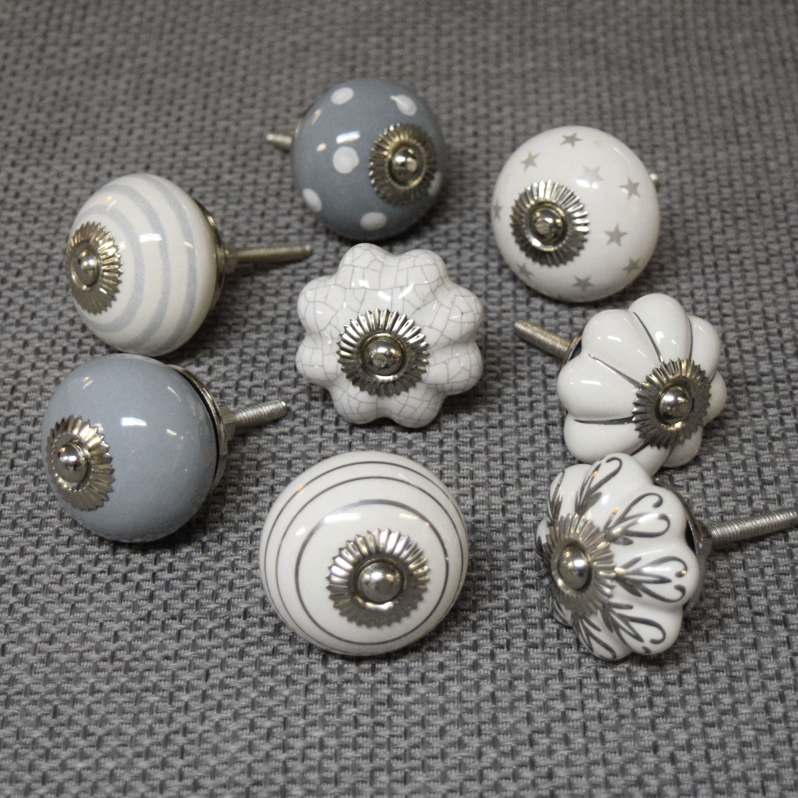 grey door knobs photo - 6