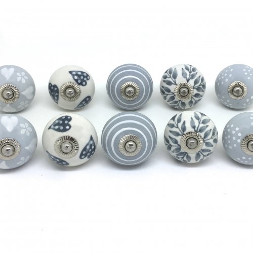 grey door knobs photo - 9