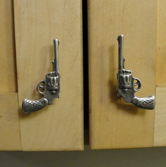 gun door knobs photo - 10
