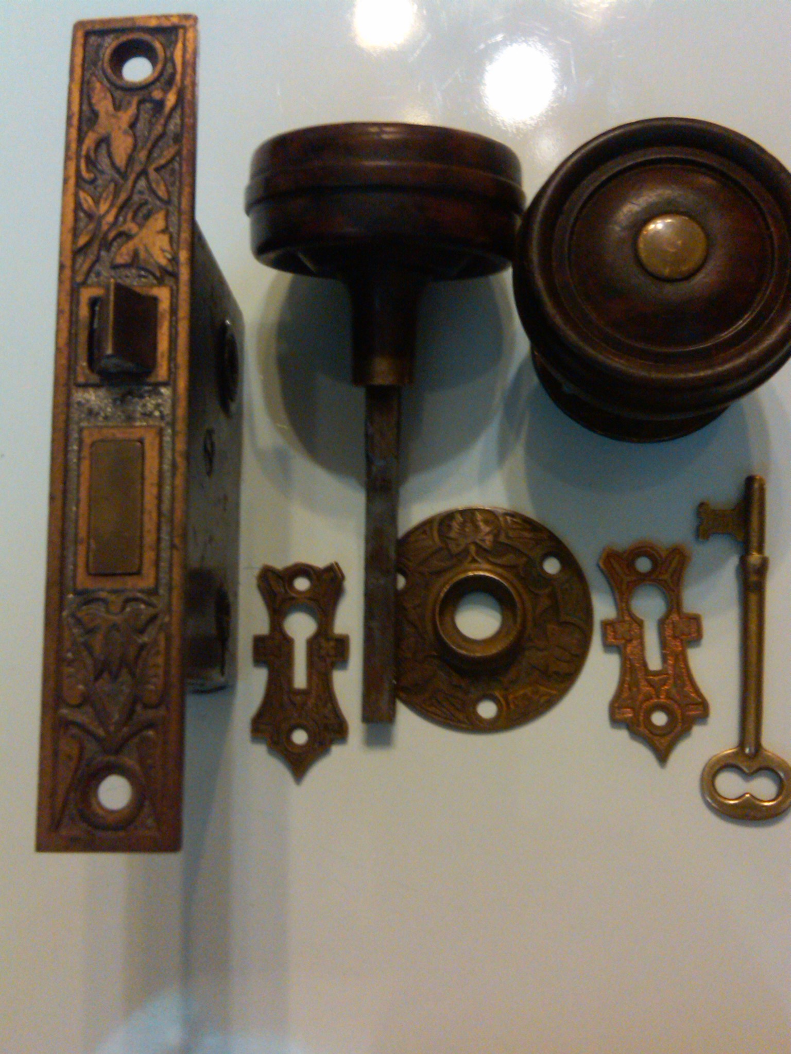 iron door knobs photo - 14