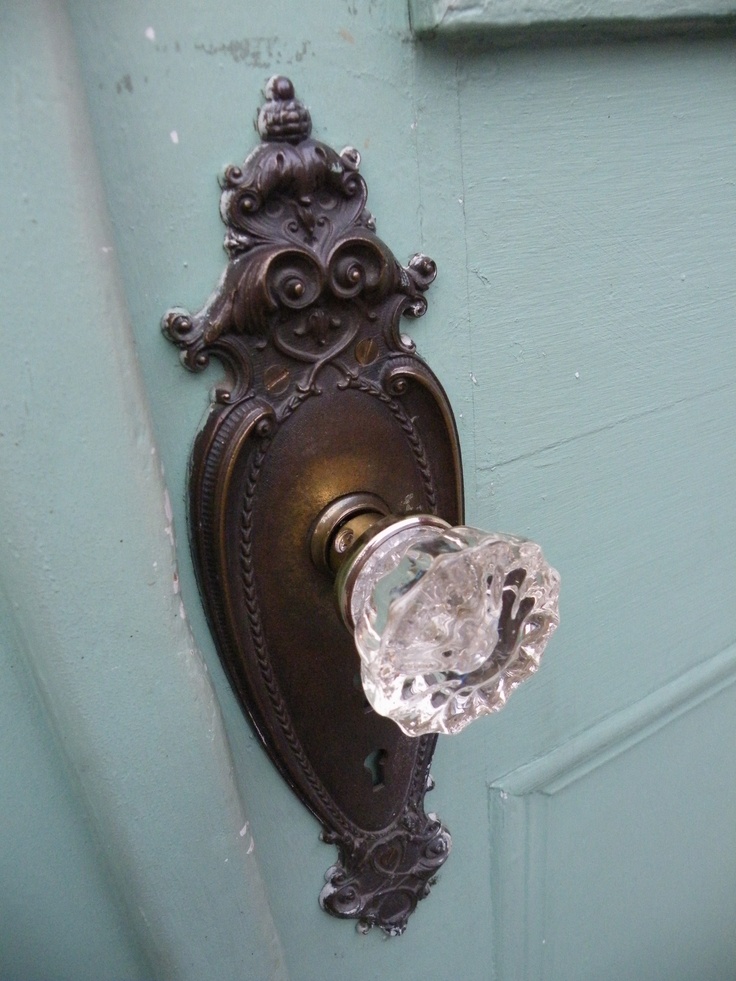 old door knob photo - 12