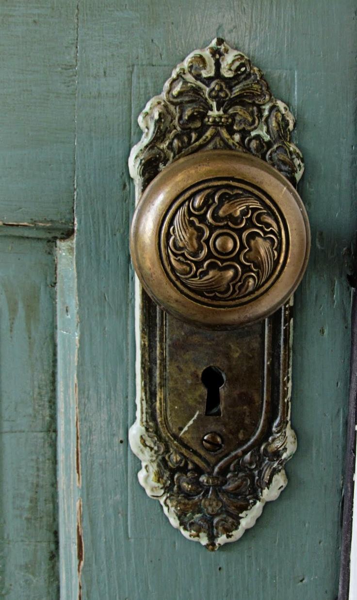 old fashion door knobs photo - 1