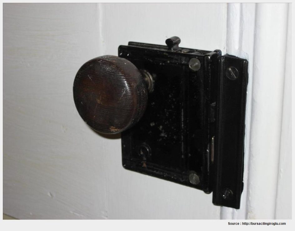 old fashion door knobs photo - 18