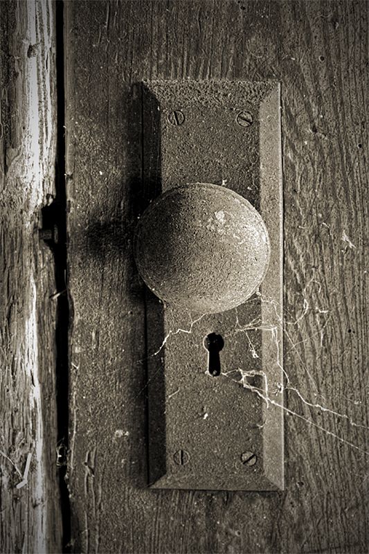 old fashioned door knob photo - 13