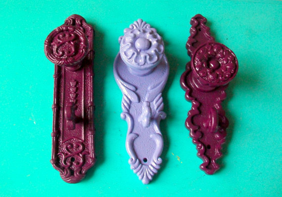 purple door knob photo - 7