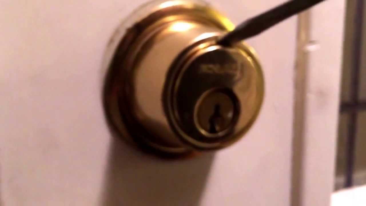 remove schlage door knob photo - 14