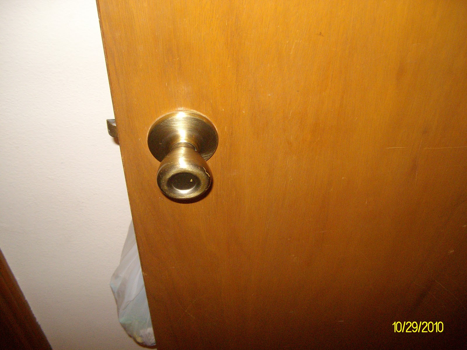 simple machine door knob photo - 4