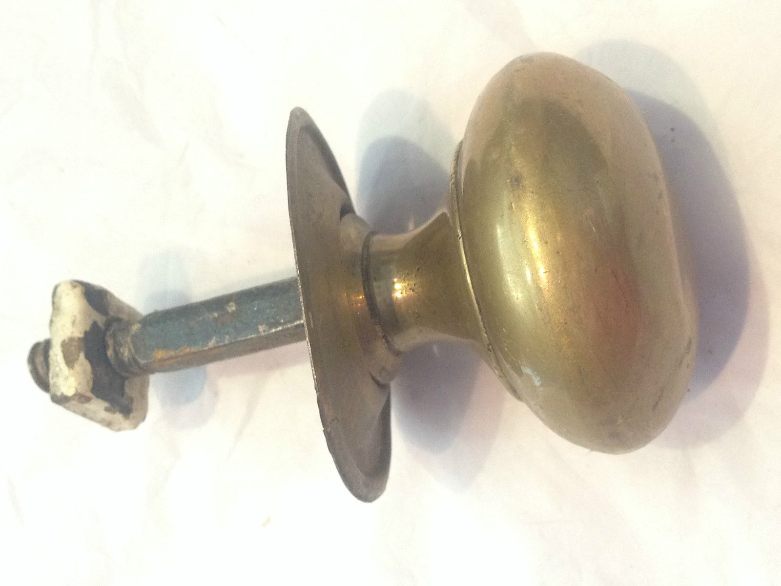 small brass door knobs photo - 12