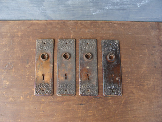 vintage door knob plates photo - 11