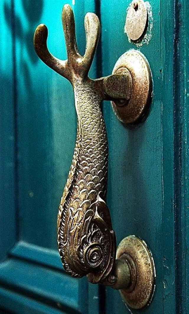 weird door knobs photo - 5
