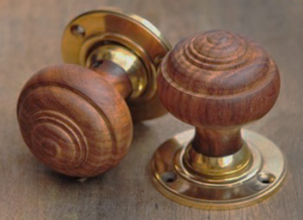 wood door knob photo - 8